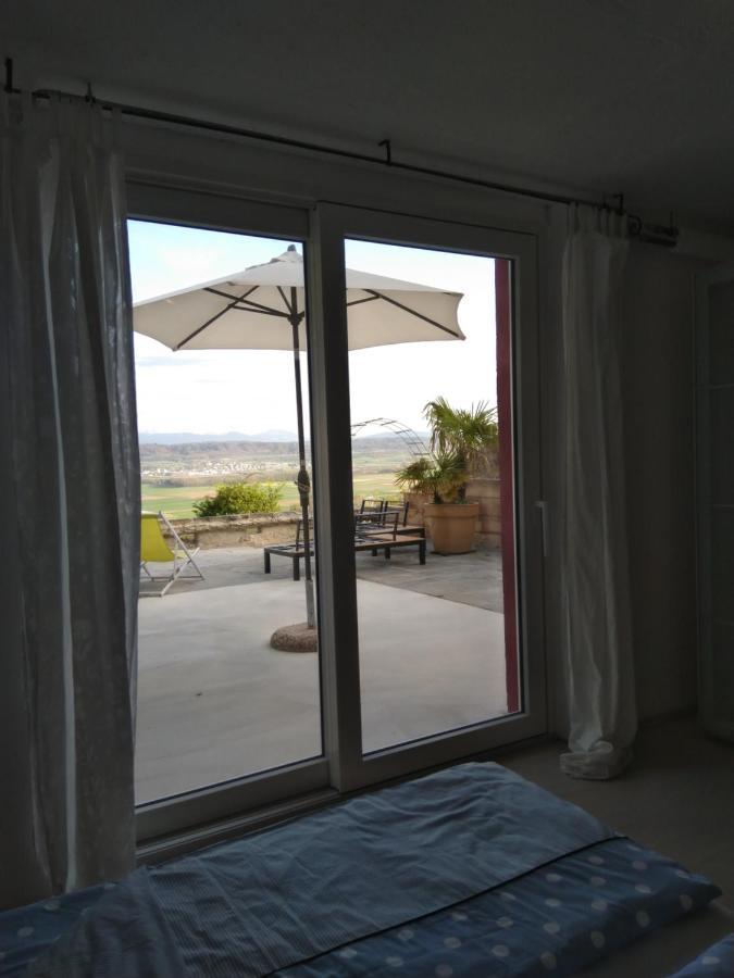 Swiss Borzoi House Bed and Breakfast Vully-les-Lacs Buitenkant foto